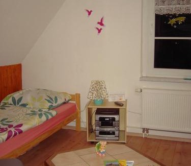 Tribsees Apartment | Zweibettzimmer "Marie"