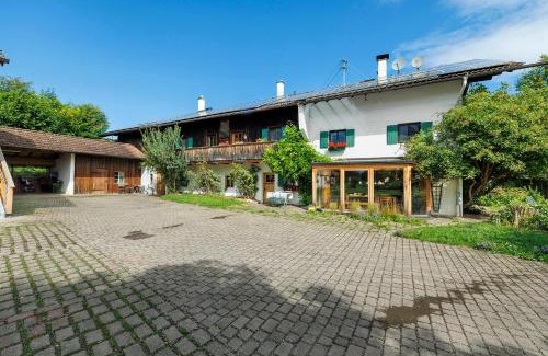 Seeshaupt House | Zweilindenhof