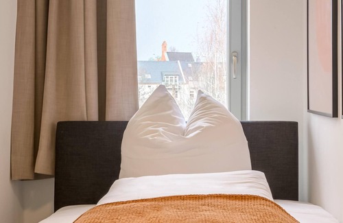Zwickau Apartment | Zwickau Biergasse | Single Suite + Balcony