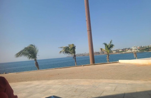 À 5 min de la Plage ! Appartement Avec une Grande Salle, Idéal Pour les Familles