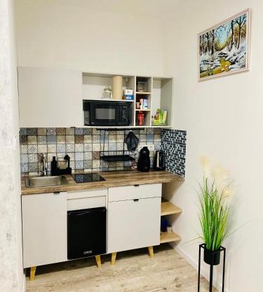 ÉDES ÁLOM VENDÉGHÁZ