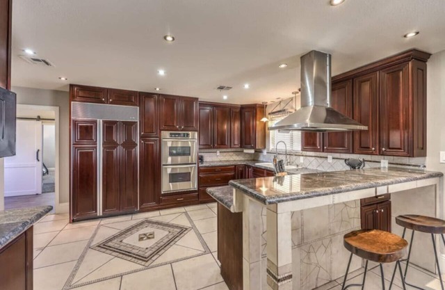 Ψ Desert Sun Las Vegas | Half Acre Private Retreat