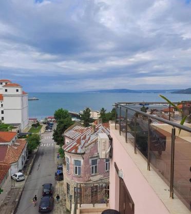 Апартамент Амира 3