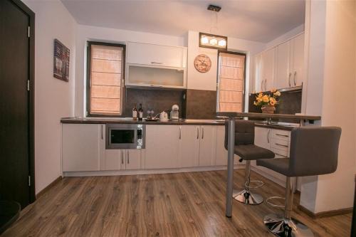 В Сандански есента идва с топлина, слънце и златна светлина