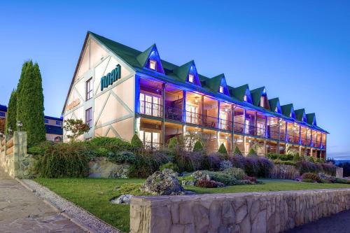 Готель Плай