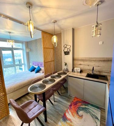 Здаються в оренду подобово АПАРТАМЕНТИ ZONEofCOMFORT-1 Поруч з центром міста, затишні та комфортні для проживання, як вдома