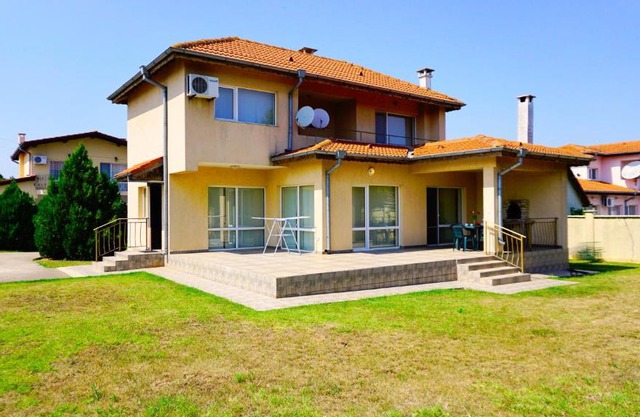 Къща за гости Тара - Villa Tara