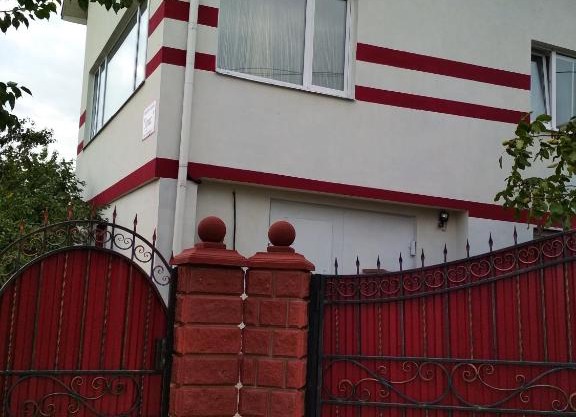 Приватна садиба