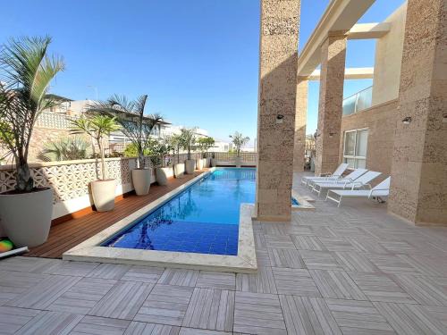 אריה במדבר - וילה מושלמת עם בריכה פרטית