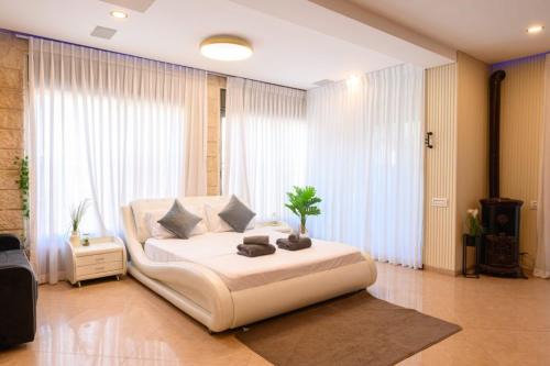 גג החלומות - 4 סוויטות מהממות עם ג'קוזי ספא פרטי בתל אביב