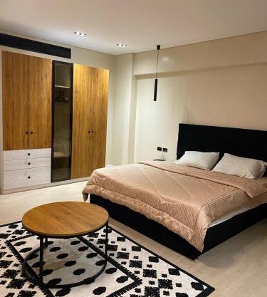 شقه ميدان الجمهوريه بالدقي