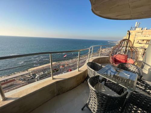 شقه ٣ غرف على البحر فى سبورتنج