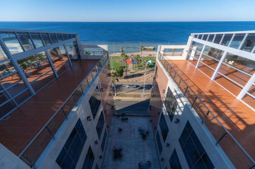 فندق كورال ريف coral reef hotel