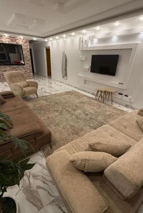 كمباوند وان قطامية