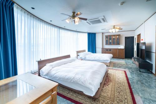 最大20名宿泊可能 大型テレビでスポーツ観戦 グループ旅行に最適 KOEI HOUSE in AWASE