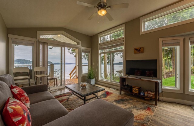 04 - Eagle's Nest Cottage By The Sea at Alder Bay
