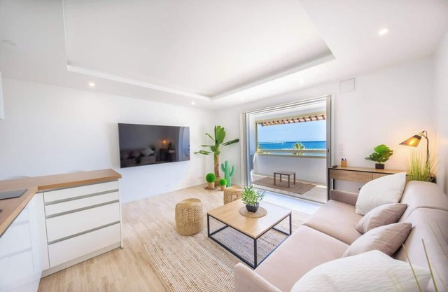 06K1 - Front of the sea-renovated-terrace–parking