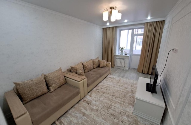 1-комнатная квартира, 40 м², 5/9 этаж посуточно, Игишева 18. Все необходимые предметы для комфортного проживания