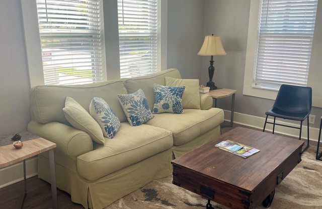 1 1/2 blocks to beach right near Pleasure Pier. Close to cruise terminal too!