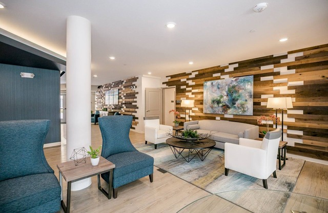 1 BDR 1 Bath Apartment Style Suite WaterWalk Overland Park -2