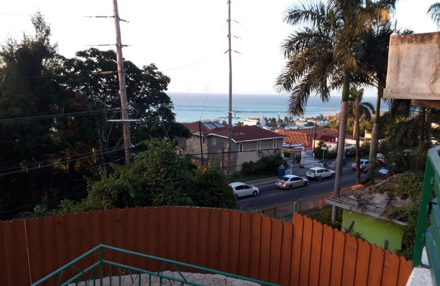 1 BDR Apt #5 at Ramparts Near Sangster Airport