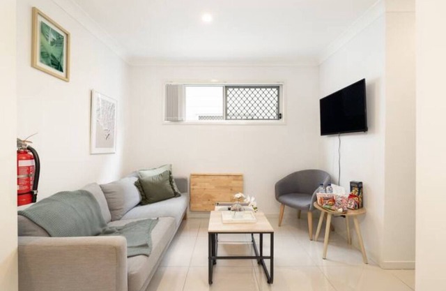 1 Bdr Apt! GST Credits! Undercover Parking! 435F1