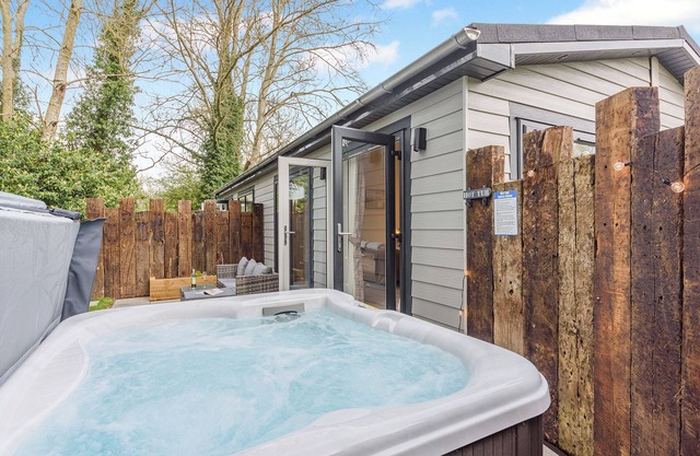 1 bedroom accommodation in Faringdon