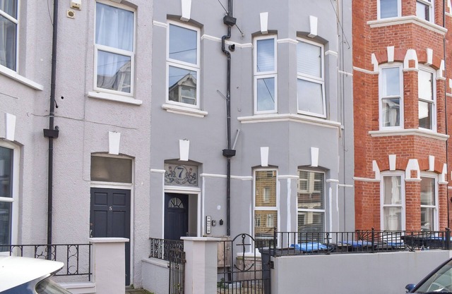 1 bedroom accommodation in Margate