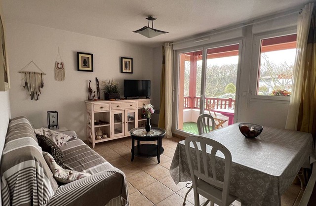 1-Bedroom Apartment with Pool View in Secure Residence, Cambo-les-Bains