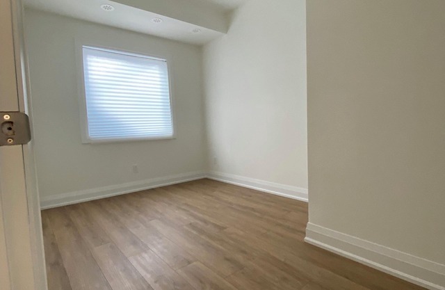 1 bedroom apartment 2nd floor new built 2025 fantastic vibrant neighborhood TTC