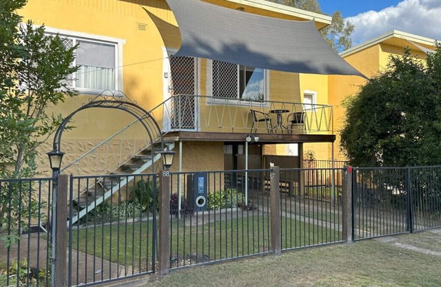1 Bedroom Apartment near Grafton's Waterfront