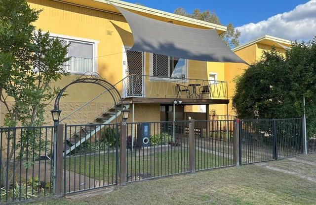 1 Bedroom Apartment near Graftons Waterfront