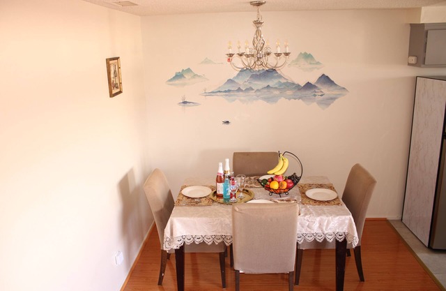 1-bedroom apartment with WiFi, AC/pet family friendly/private parking