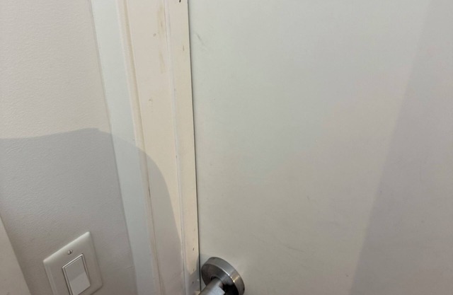 1-bedroom apartment with WiFi, fitness room, lounge, sauna in downtown Madison