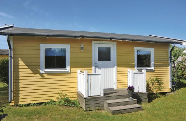 1 bedroom awesome home in Köpingsvik