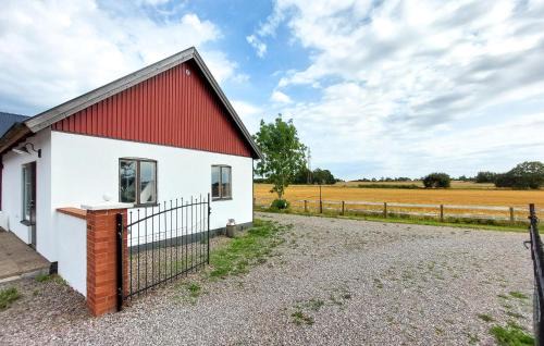 1 Bedroom Beautiful Apartment In Vallåkra