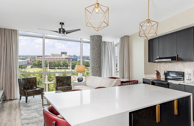 1 Bedroom Deluxe @ Wyndham Atlanta Resort