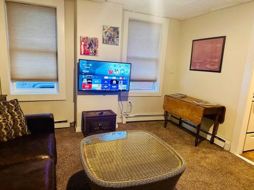 1 Bedroom Downtown Portland