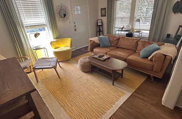 1-bedroom Duplex in Quiet Austin Neighborhood near Town Lake and South Congress.