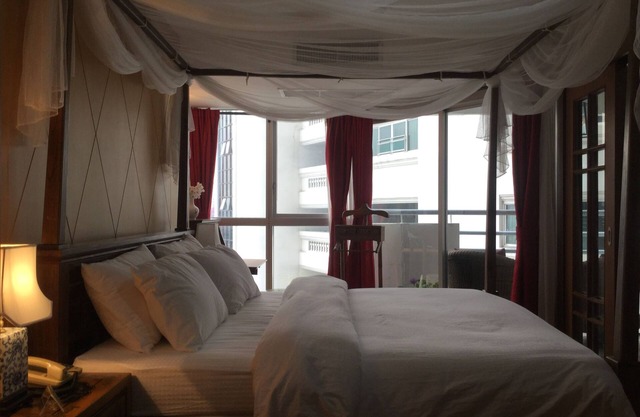 1 BR Oriental Decor@BTS Phrom Phong