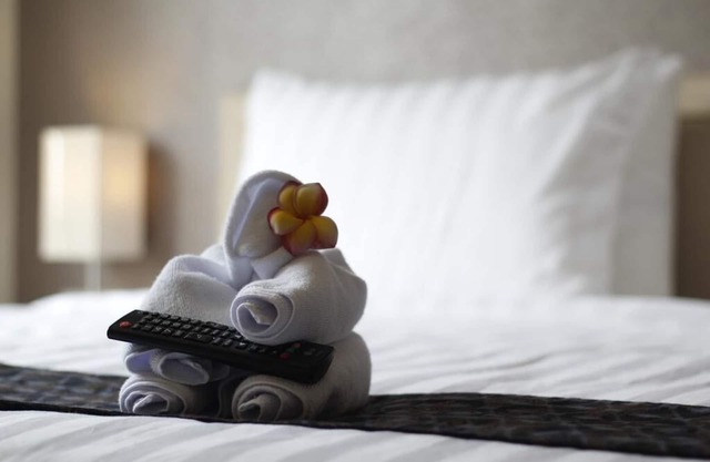 1-BR Superior offers an outdoor pool & free Wifi