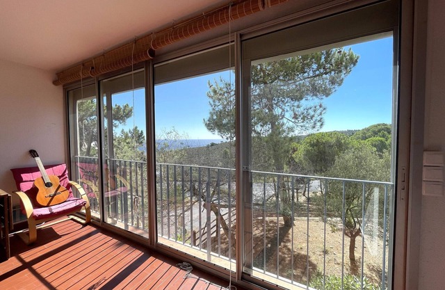 1-BR with WIFI, parking, loggia and sea view in Banyuls-sur-Mer