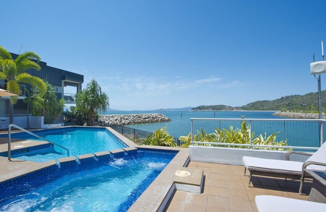 1 Bright Point Apartment 2303