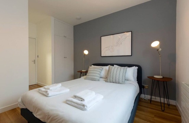 1 CT - Olivia Suite · Deluxe Central London Camden Apartment