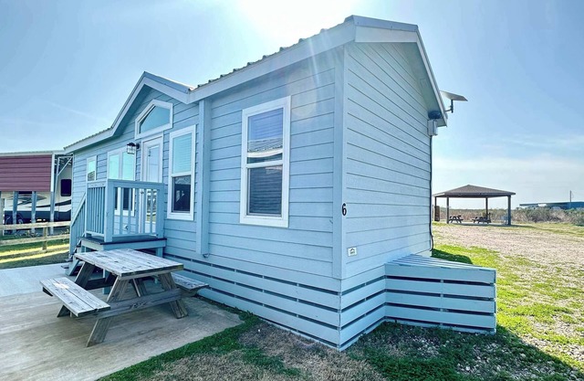 1 Mile to Beach & Margaritaville*Brand New!