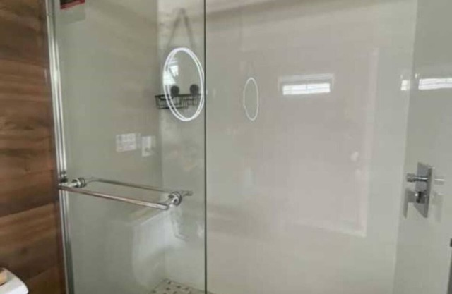 1 Modern 1 Bedroom suite in Queens near all!n