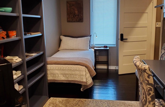 1 Person Overnight Travel Room