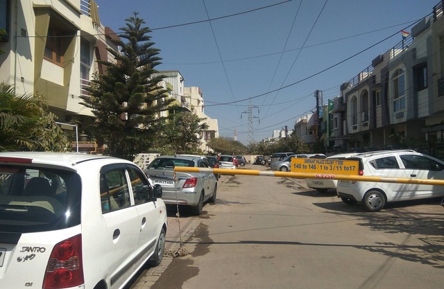 1 Private Room for single near Bangali Square - Home Food Available
