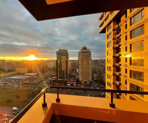 1 room 60m2 center of Obolon near River side. 11 Floor