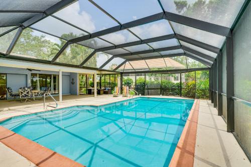 10 Mi to Beach Poolside Paradise in Fort Myers!
